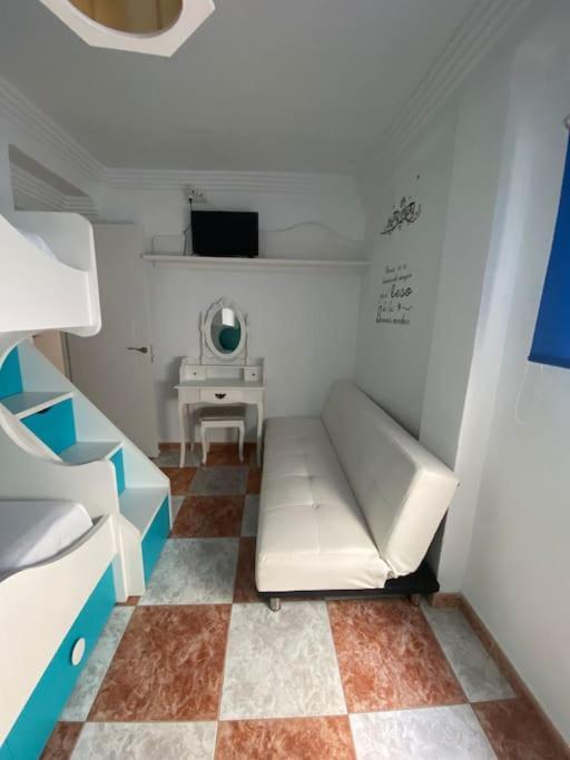 Apartamento Silda ตอร์เรเดลมาร์ ภายนอก รูปภาพ