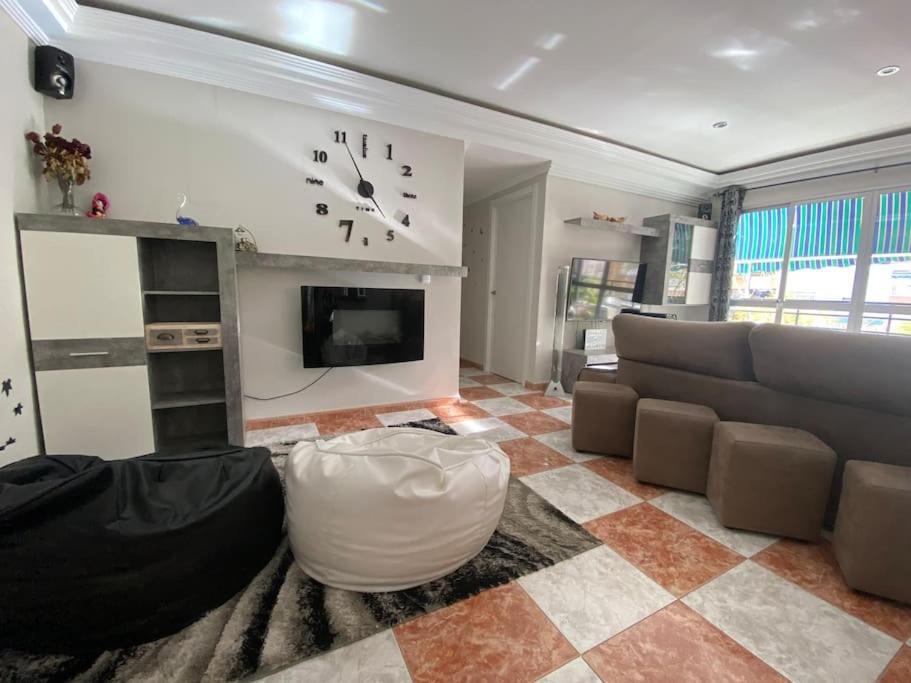 Apartamento Silda ตอร์เรเดลมาร์ ภายนอก รูปภาพ